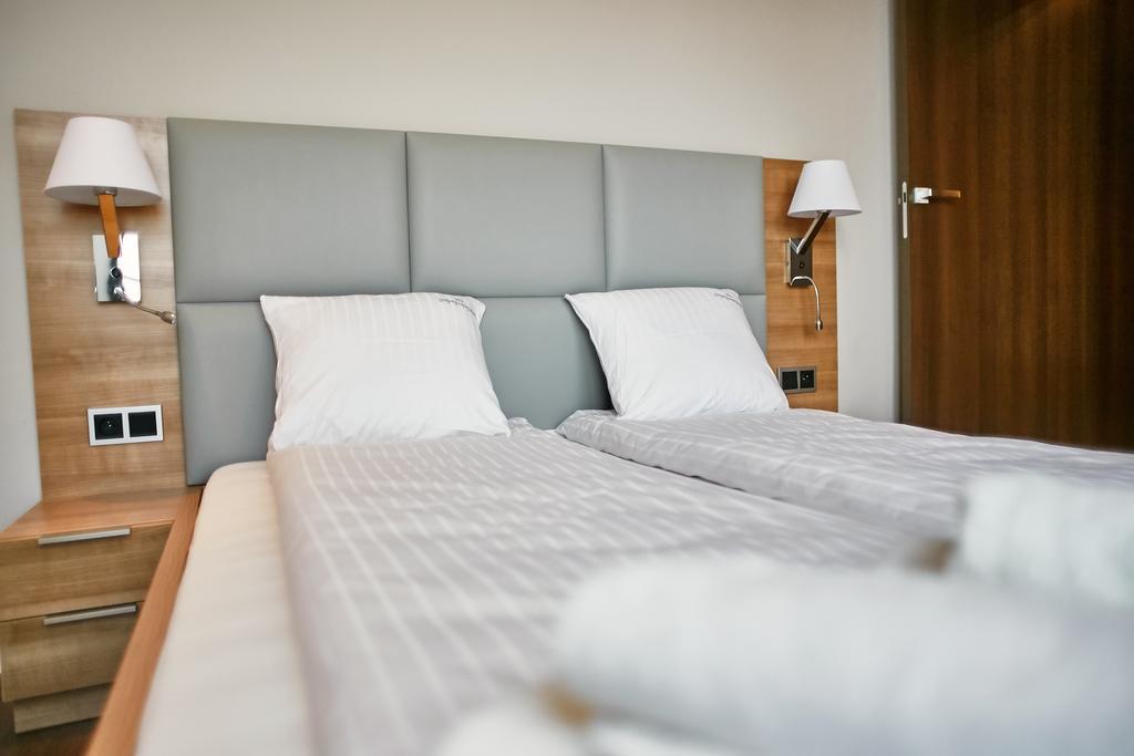 Modern Apartment By Wawel Castle Краков Экстерьер фото