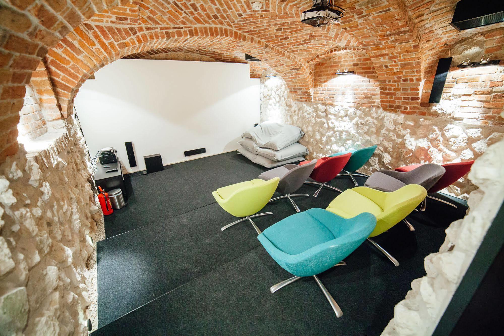 Modern Apartment By Wawel Castle Краков Экстерьер фото